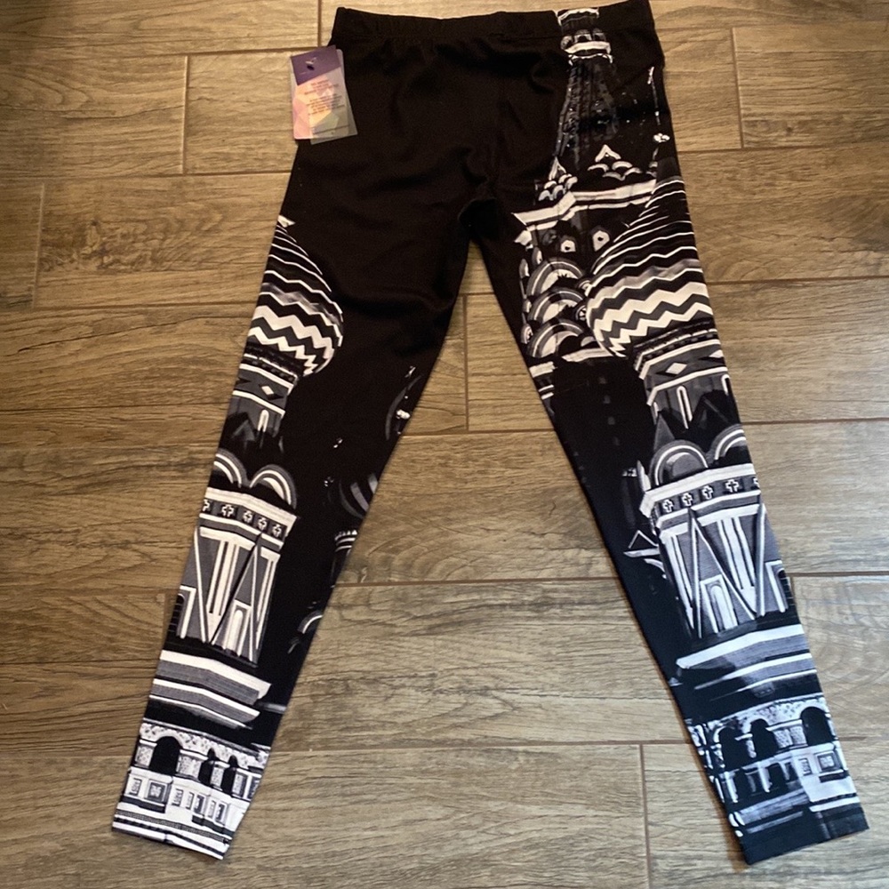 NWT high performance activewear leggings